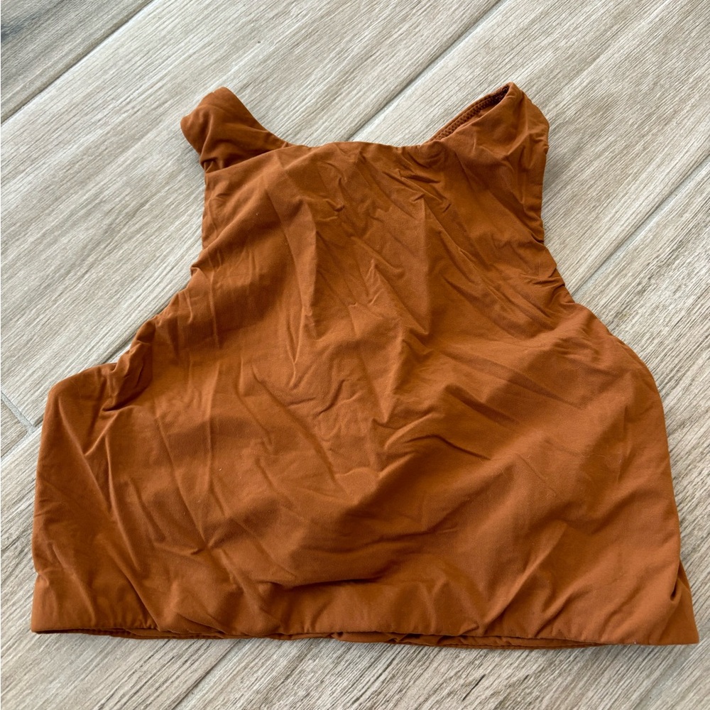 skims sports bra/tank